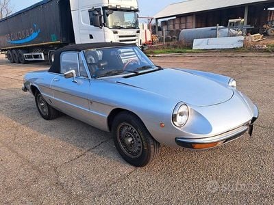 Usata Alfa Romeo Spider Veloce 128 CV (94 kW) 1981 Grigio Cabrio