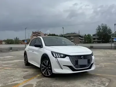 Gebraucht Peugeot e-208 GT 56 kW (77 PS) 2021 Weiß Kleinwagen