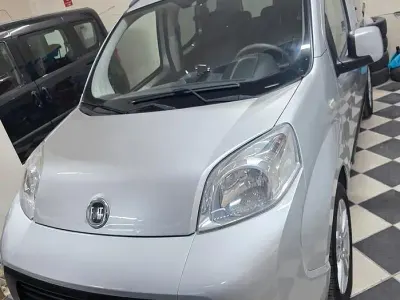 Usata Fiat Qubo Trekking 75 CV (55 kW) 2010 Grigio Monovolume