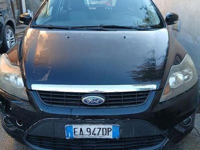 Usata Ford Focus 109 CV (80 kW) 2010 Nero Berlina