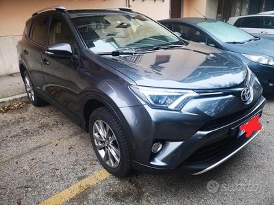 Grigio Usata 2016 Toyota RAV4 Lounge SUV | 9500 € (Super prezzo)