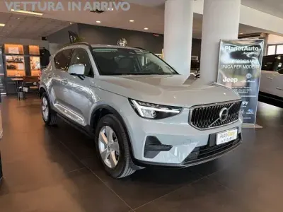 Usata Volvo XC40 163 CV (119 kW) 2024 Grigio SUV