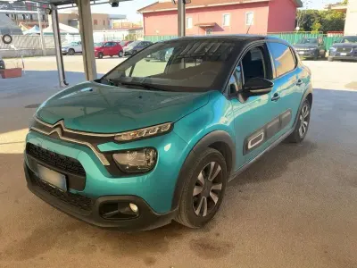 Usata Citroën C3 PureTech 83 CV (61 kW) 2023 Azzurro met. tetto nero Utilitaria