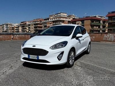 Usata Ford Fiesta Titanium 86 CV (63 kW) 2019 Bianco Utilitaria