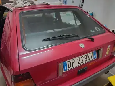Usata Lancia Delta 90 CV (66 kW) 1991 Rosso Utilitaria