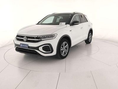 Usata VW T-Roc R-line 110 CV (80 kW) 2023 Pure white nero SUV