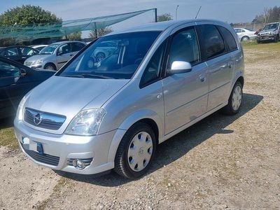 Occasion Opel Meriva Cosmo 104 ch (76 kW) 2009 Gris Monospace