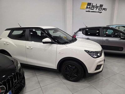 Usata Ssangyong (KGM) Tivoli 128 CV (94 kW) 2019 Bianco SUV