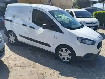 Usata Ford Transit Courier Trend 101 CV (74 kW) 2022 Bianco Furgone