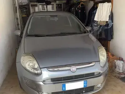 Usata Fiat Punto Evo 77 CV (56 kW) 2010 Utilitaria
