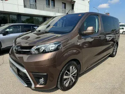 Gebraucht Toyota Proace Verso Executive 144 PS (105 kW) 2024 Other Kombi