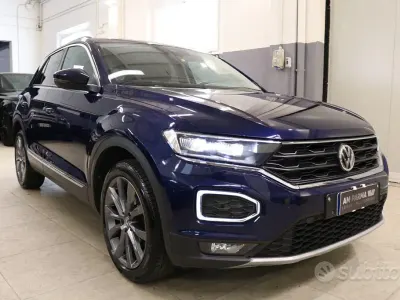 Usata VW T-Roc Style 150 CV (110 kW) 2020 Bluazzurro SUV