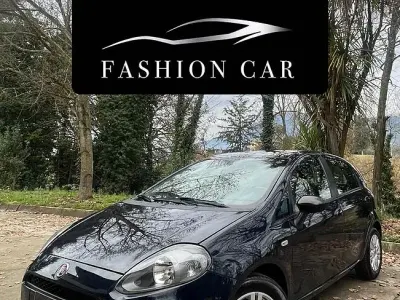 Usata Fiat Punto Evo 85 CV (62 kW) 2014 Blu Utilitaria