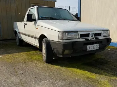 Begagnad Fiat Fiorino 75 HK (55 kW) 1998 Vit Minibuss