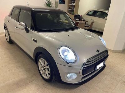 Usata Mini Cooper D Business 116 CV (85 kW) 2015 Grigio Utilitaria