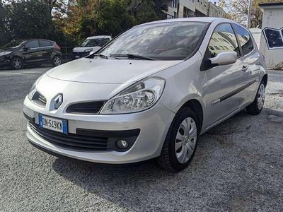 Usata Renault Clio II Rip Curl 75 CV (55 kW) 2008 Grigio Berlina