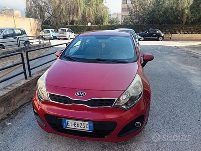 Usata Kia Rio 85 CV (62 kW) 2014 Rosso Berlina