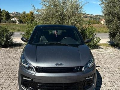 Begagnad Ligier JS50 2018 Grå Halvkombi