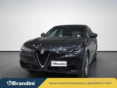 Usata Alfa Romeo Stelvio Super 209 CV (153 kW) 2023 Nero SUV