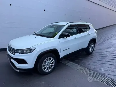 Usata Jeep Compass Limited 131 CV (96 kW) 2024 Bianco SUV