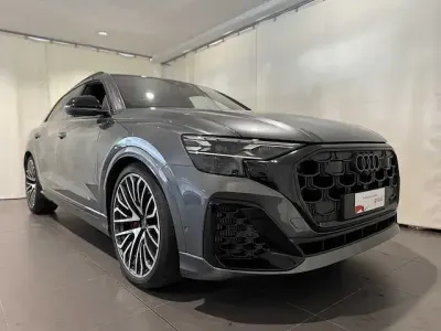 Usata Audi SQ8 Sport 507 CV (372 kW) 2024 Grigio SUV