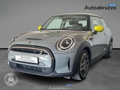 Moonwalk grey metallic Usata 2022 Mini Cooper SE Classic Utilitaria | 19.500 € (Buon prezzo)