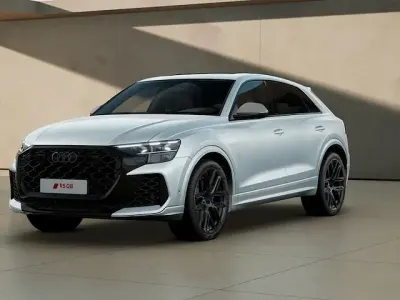 Usata Audi RS Q8 Performance 640 CV (470 kW) 2025 Grigio satellite metallizzato SUV