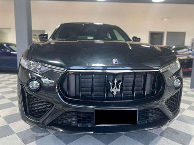 Usata Maserati Levante 250 CV (183 kW) 2019 Nero metallizzato SUV