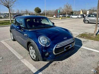 Usata Mini Cooper D 111 CV (81 kW) 2014 Blu/azzurro Utilitaria