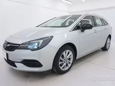 Occasion Opel Astra Business Elegance 105 ch (77 kW) 2021 Gris Break