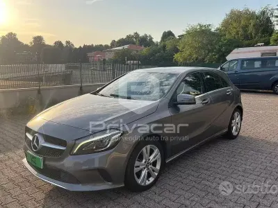 Usata Mercedes A180 109 CV (80 kW) 2017 Grigio Utilitaria