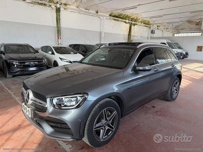 Usata Mercedes GLC300e Premium 194 CV (142 kW) 2021 Grigio SUV