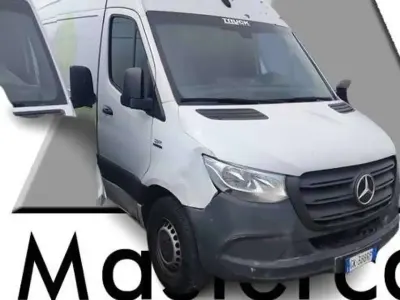 Usata Mercedes E-Sprinter 85 kW (116 CV) 2022 Bianco Furgone