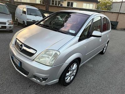 Usata Opel Meriva Cosmo 75 CV (55 kW) 2007 Grigio Monovolume