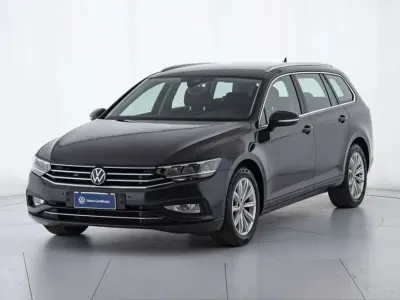 Usata VW Passat Business 150 CV (110 kW) 2023 Grigio Station wagon