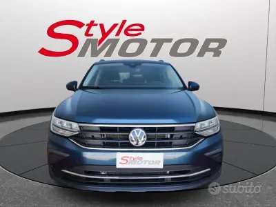 Usata VW Tiguan Life 150 CV (110 kW) 2023 Blu SUV