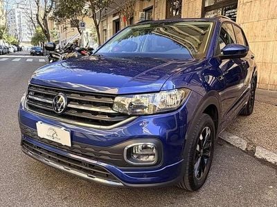 Usata VW T-Cross R-line 110 CV (80 kW) 2023 Blu/azzurro SUV