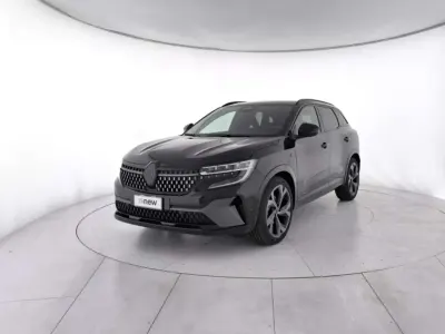 Käytetty Renault Austral Techno 131 HP (96 kW) 2023 Musta Katumaasturi