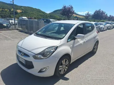Usata Hyundai ix20 Comfort 90 CV (66 kW) 2014 Bianco Utilitaria