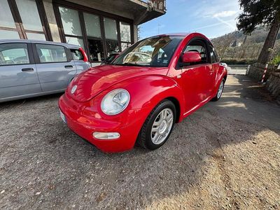 Usata VW New Beetle 90 CV (66 kW) 1998 Rosso Utilitaria