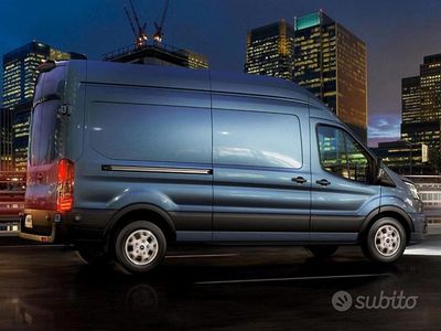 Usata Ford Transit 130 CV (95 kW) 2022 Blu Berlina