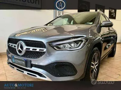 Usata Mercedes GLA200 150 CV (110 kW) 2023 Grigio SUV