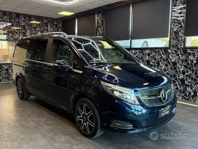 Usata Mercedes V250 Edition 190 CV (139 kW) 2014 Blu Monovolume