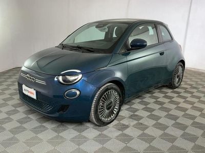 Usata Fiat 500e Icon 86 kW (118 CV) 2022 Blu Utilitaria