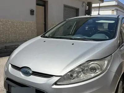 Usata Ford Focus 82 CV (60 kW) 2008 Grigio Berlina