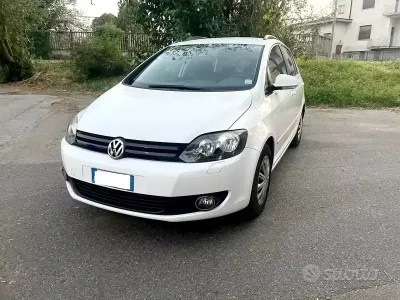 Usata VW Golf Plus Cross Highline 102 CV (75 kW) 2011 Bianco Station wagon