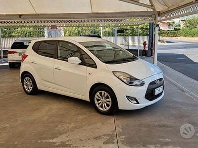 Usata Hyundai ix20 Xpossible 90 CV (66 kW) 2016 Bianco Utilitaria