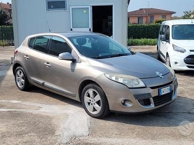 Usata Renault Mégane Dynamique 110 CV (80 kW) 2009 Giallo Berlina