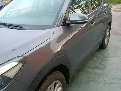 Usata Hyundai Tucson 136 CV (100 kW) 2016 Grigio SUV