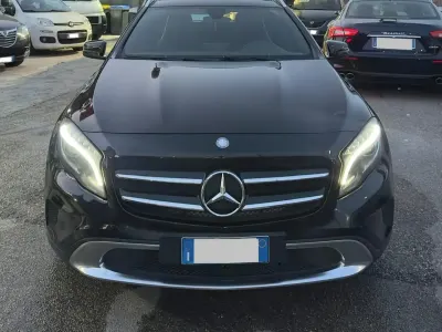 Usata Mercedes A200 136 CV (100 kW) 2015 Nero Utilitaria